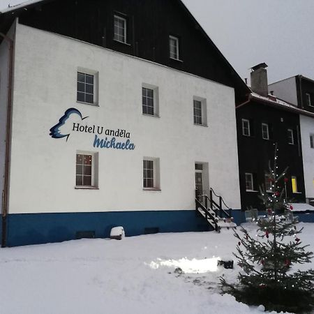Hotel U Andela Michaela Javorna Екстер'єр фото